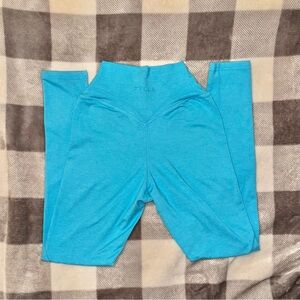 P’tula Bare Contour 26” Blue Razz